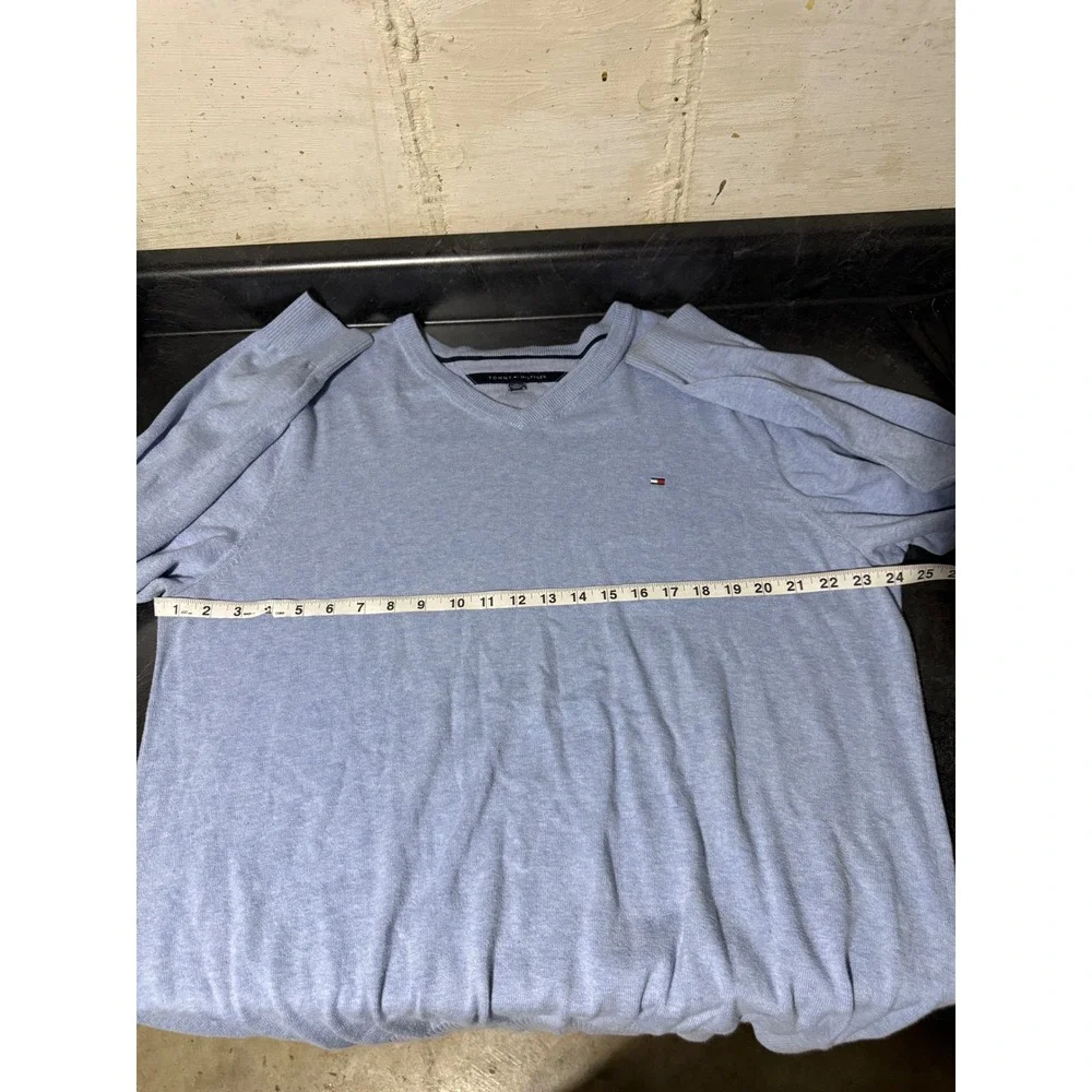Tommy Hilfiger Mens XXL V-Neck Sweater Light Blue Long Sleeve Logo Pullover Soft